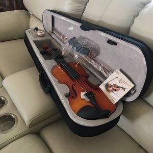 Brand new violin